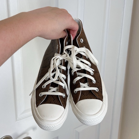 Converse - Picture 4 of 5